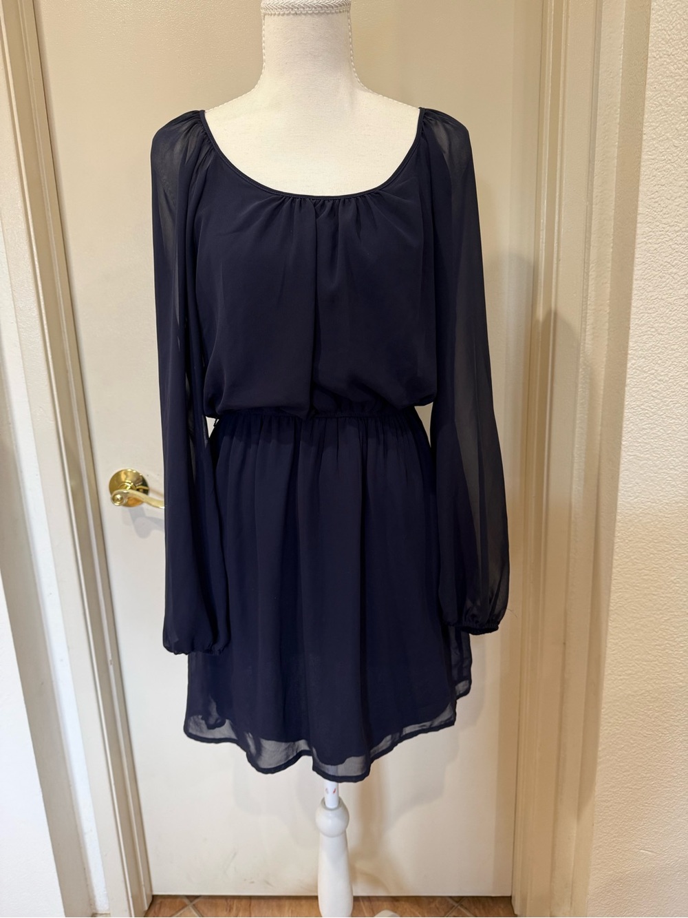 Speechless Navy Long-Sleeve Dress Size Small